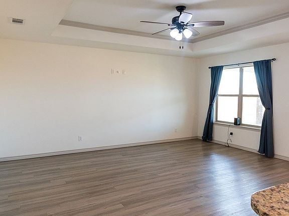 3rd image of 1433 Montague Ave