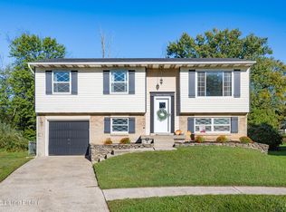 1814 Flagstaff Ct, Louisville, KY 40223