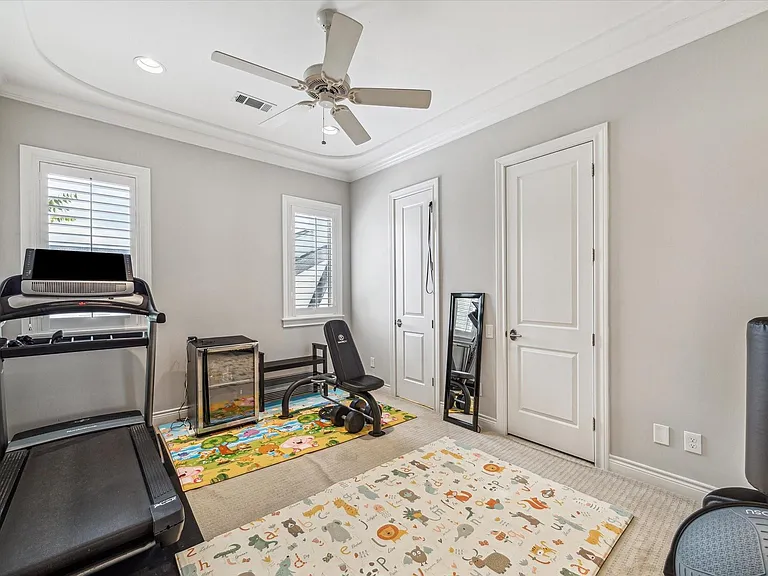 2809 Georgetown St — Photo 22
