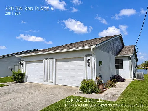 320 SW 3rd Pl Photo 1
