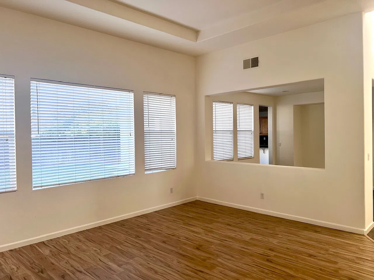 6 bed, 3150 sqft, $4,000 — Photo 4
