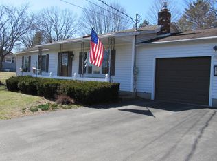 175 Lakeside Dr, Mayfield, NY 12117