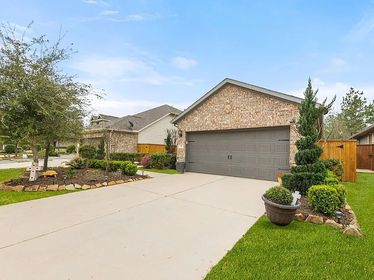 118 Arrowhead Ln — Photo 2