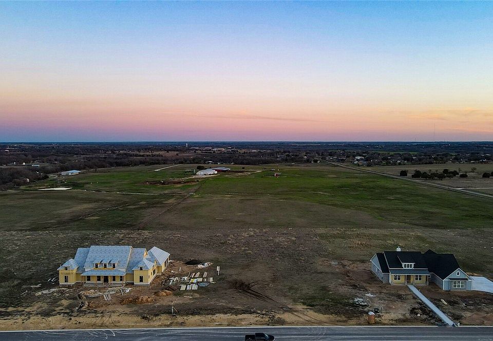 1st image of 205 Southern Heights Dr