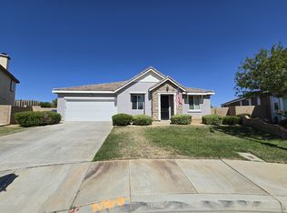 3649 Mountain Shadows Ct, Palmdale, CA 93551