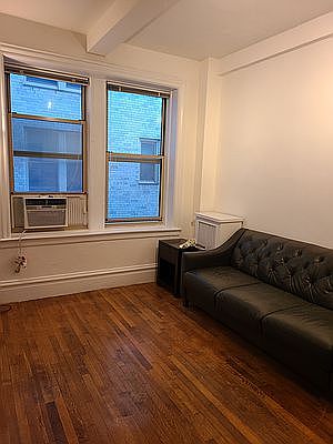 3rd image of 170 W 74th St APT 612