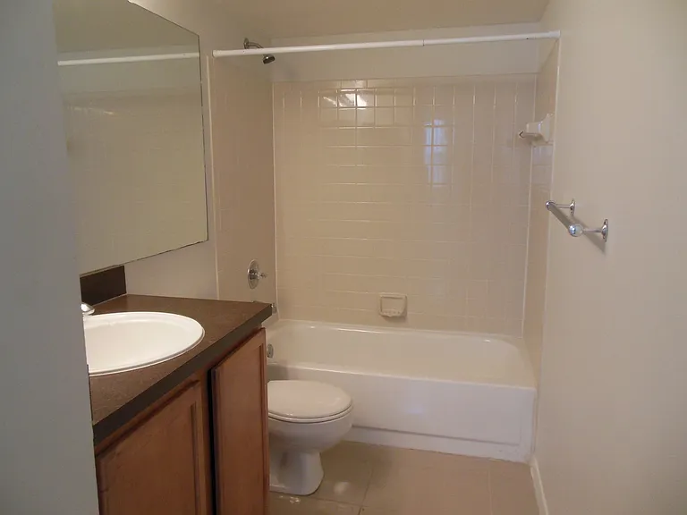 744 Executive Center Dr #23-9-23 — Photo 10