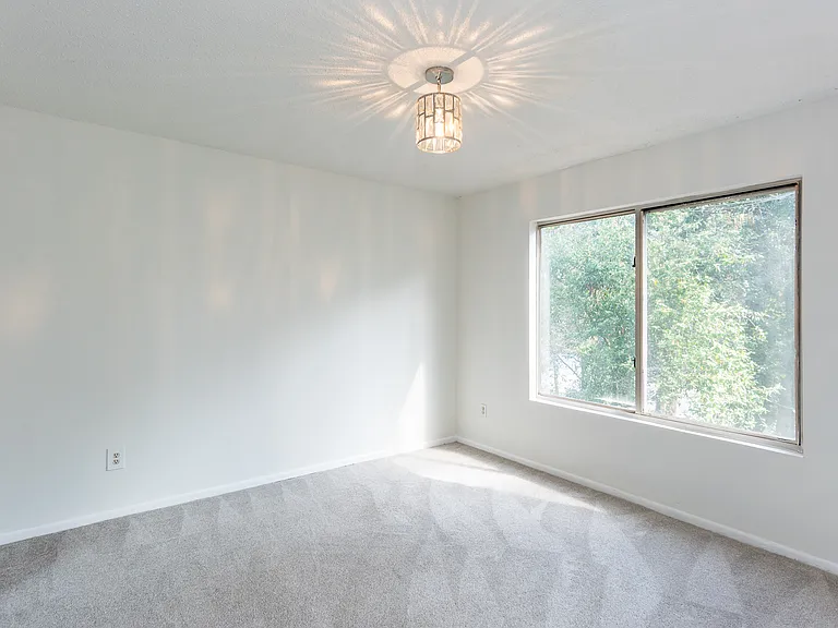 46 Little Silver Ct SE #46 — Photo 8