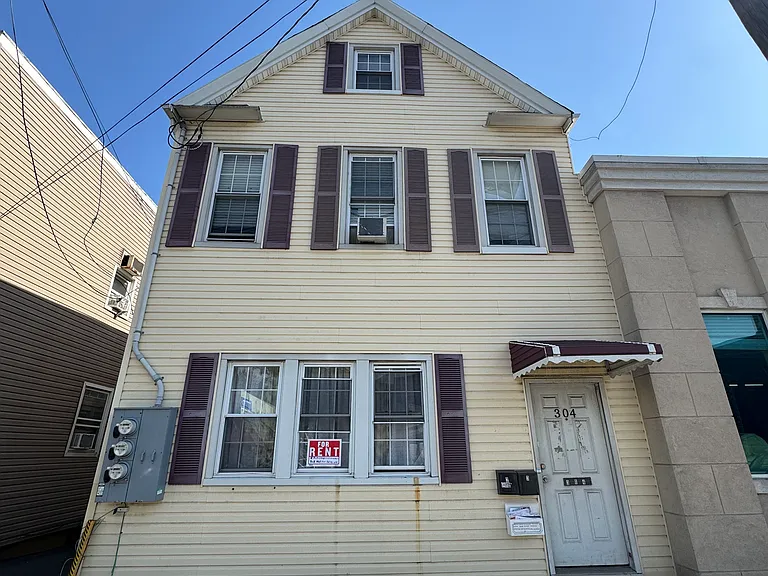 304 W Westfield Ave #1 — Photo 1