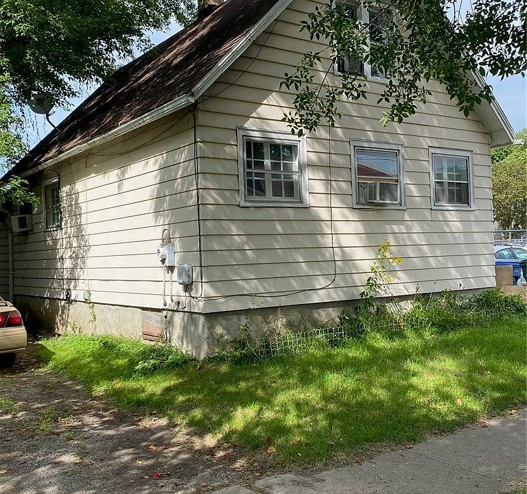 1st image of 428 Campbell St