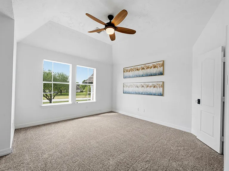7211 Savannah Glen Ln W — Photo 36