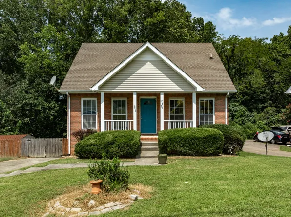 2687 Elkmont Dr, Clarksville, TN 37040