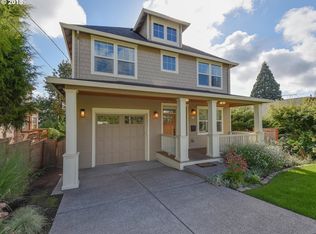 8214 SW 6th Ave, Portland, OR 97219