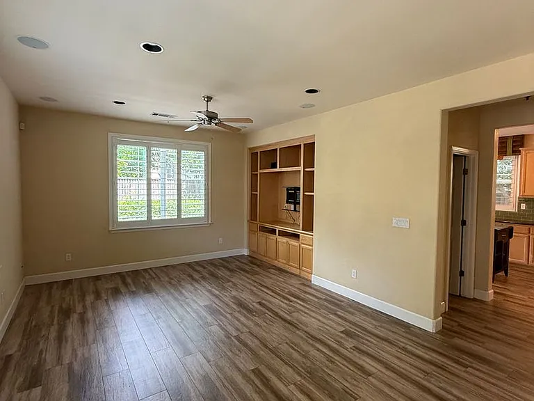 112 Refosco Ct — Photo 2