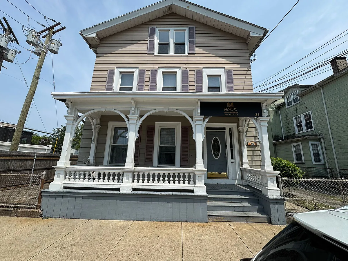 Building Photo - 23 Brown St #3F