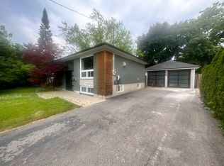 534 Weir Ave, Oakville, ON L6L 4X4