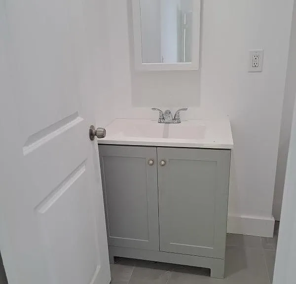 1015 NW 48th St — Photo 3