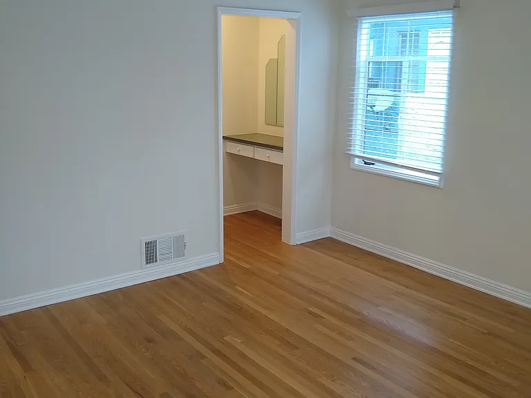 1228 S Longwood Ave #1228 — Photo 51