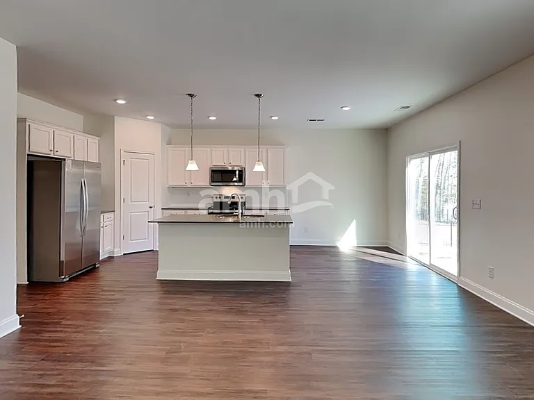 630 Rivermist Dr — Photo 5