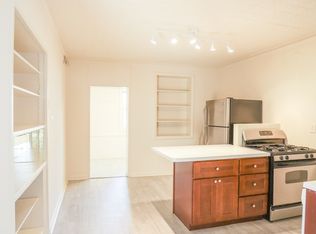 2315 W School St #G, Chicago, IL 60618