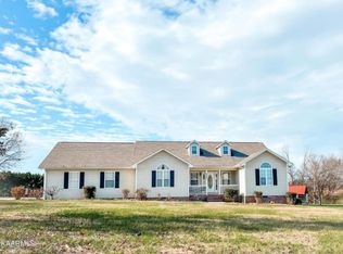 2090 Green Rd, Madisonville, TN 37354