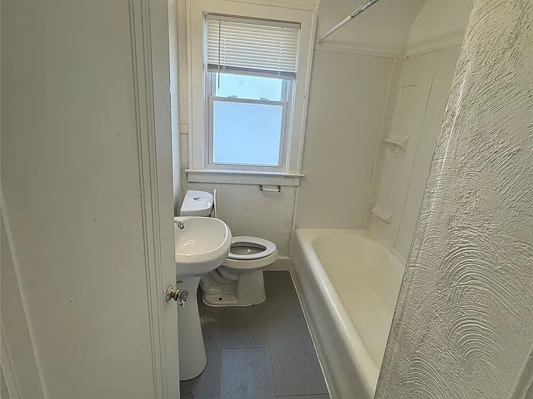 12129 Monica St — Photo 22