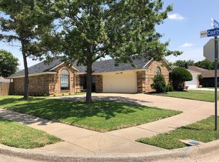 7758 Crossbow Ct, Watauga, TX 76148