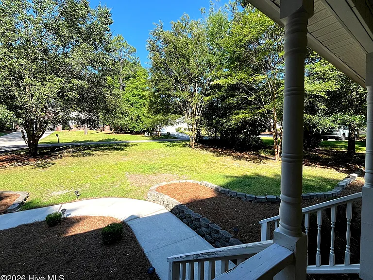 2400 Longleaf Dr W — Photo 35