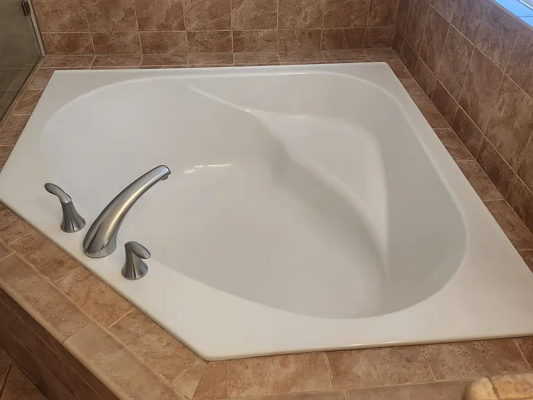 9520 Happy Canyon Dr — Photo 16