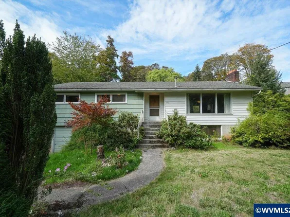 775 Cascade Dr NW, Salem, OR 97304