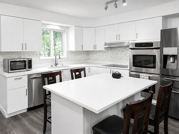 5th image of 1716 Rogers Ave