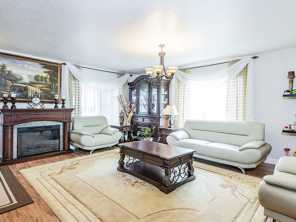2nd image of 3901 SE 102nd Ave