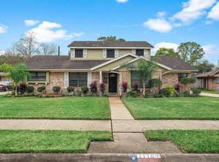 2110 N Palm Ct, Pasadena, TX 77502