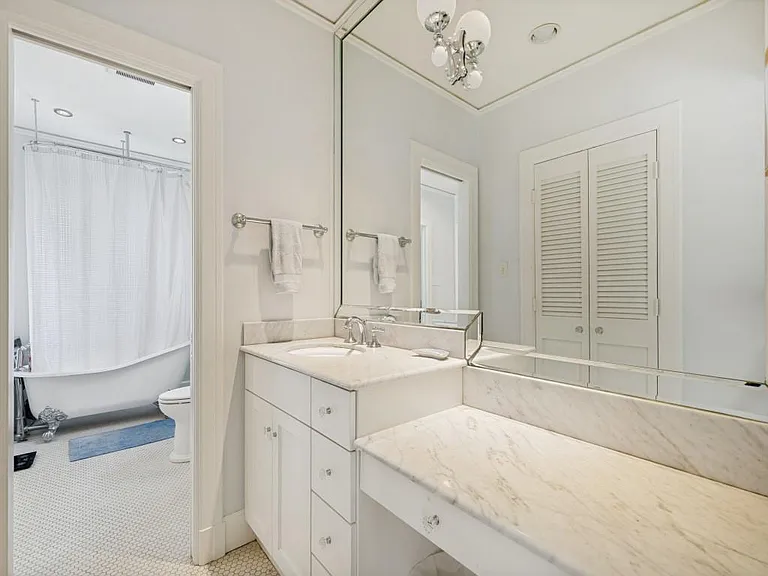 4352 Livingston Ave — Photo 23