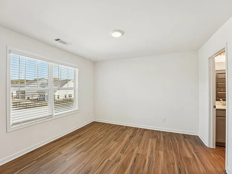 Quinn Residences at Dorchester Place — Photo 55