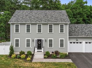 6 Shaker Pond Rd, Ayer, MA 01432