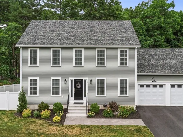 6 Shaker Pond Rd, Ayer, MA 01432