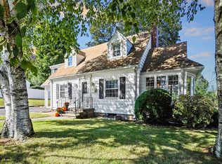 5 Carpenter St, Norwood, MA 02062