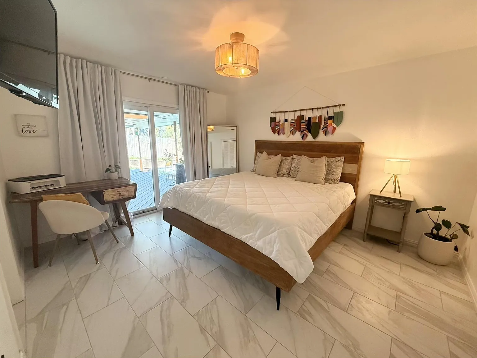 1 bed, 1.0 bath, 2800 sqft, $1,113 — Photo 1