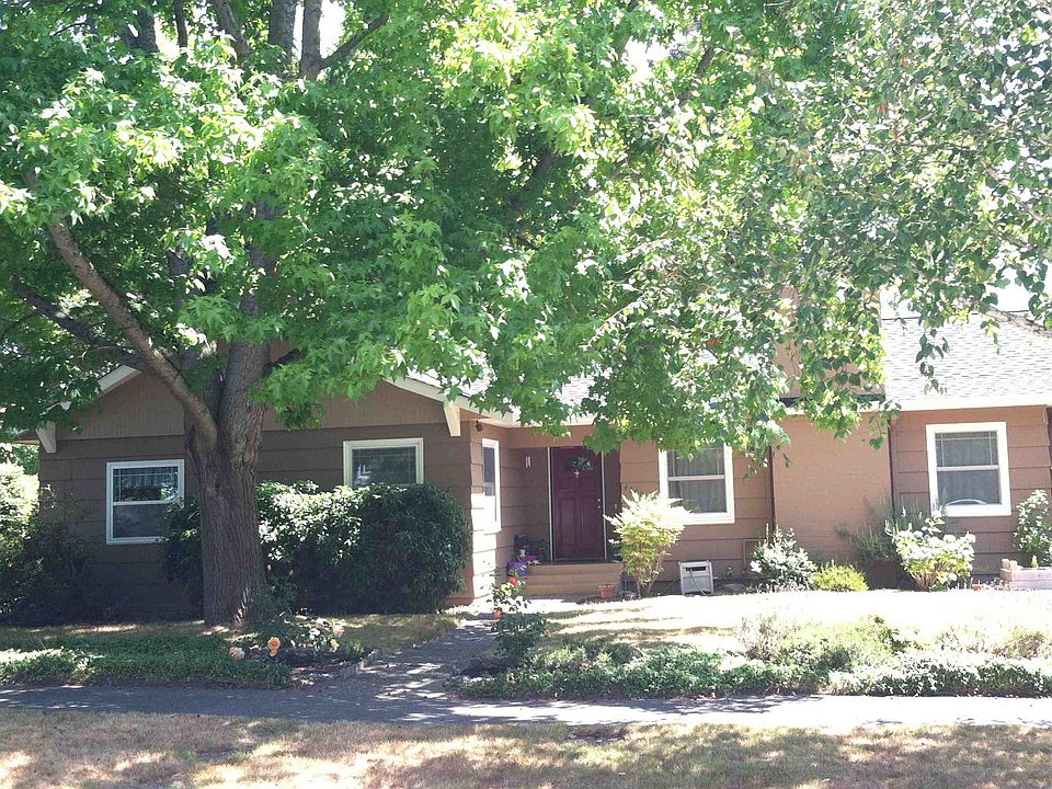 2nd image of 4800 38th Ave NE