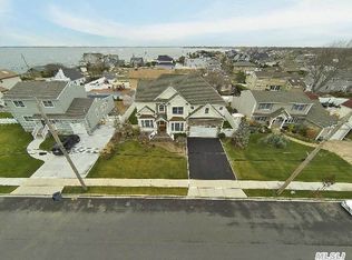 83 Ripplewater Ave, Massapequa, NY 11758