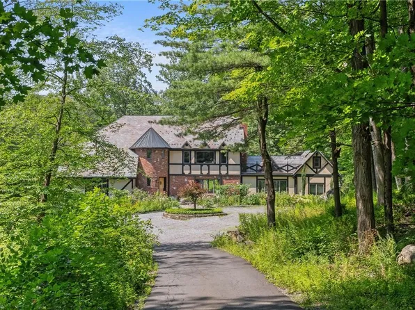 75 Oak Hollow, Garrison, NY 10524