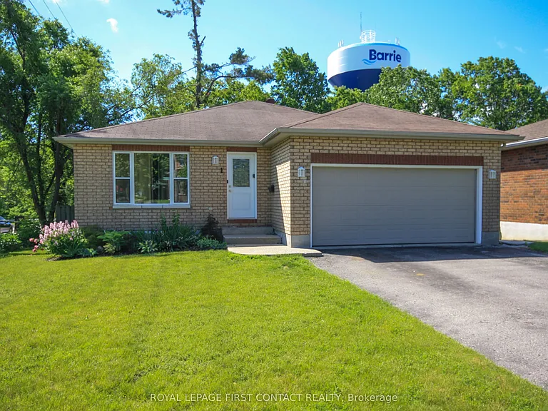 1 Benson Dr #LOWER — Photo 1