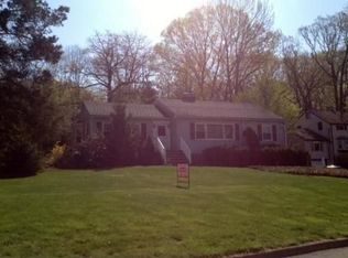 48 Lake Dr E, Wayne, NJ 07470