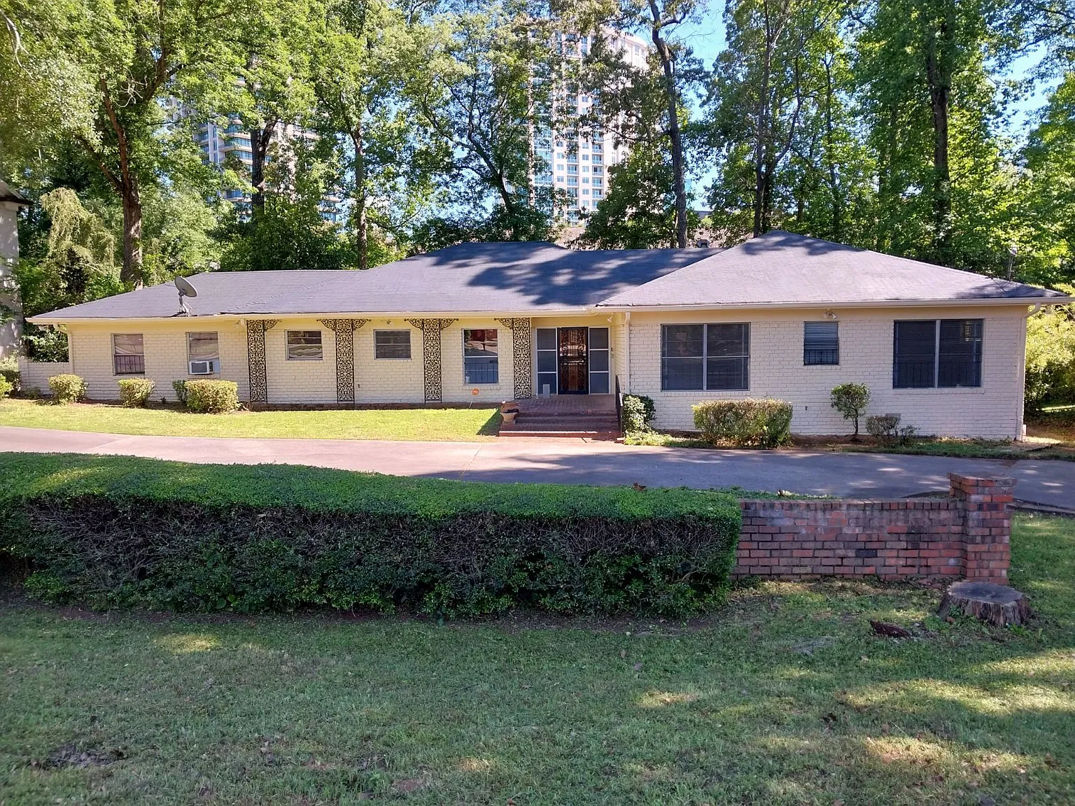 5 bed, 3.5 bath, 3125 sqft, $4,800 — Photo 3