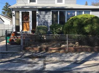 5 Lewis Pl, Lynbrook, NY 11563