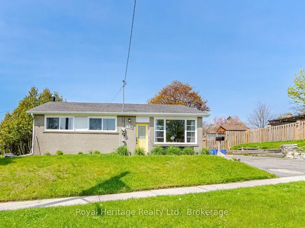 1546 Lakemount St, Oshawa, ON L1J 3Y2