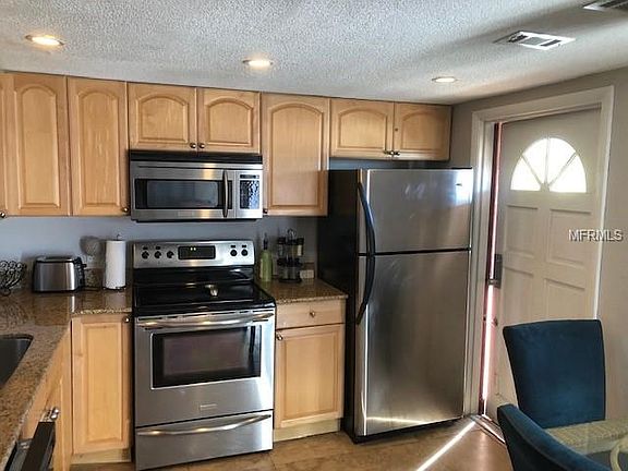 4th image of 506 University Blvd APT 3