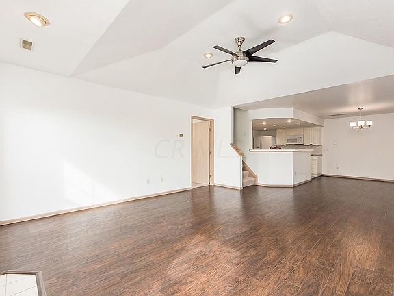 3rd image of 3045 Pine Manor Blvd