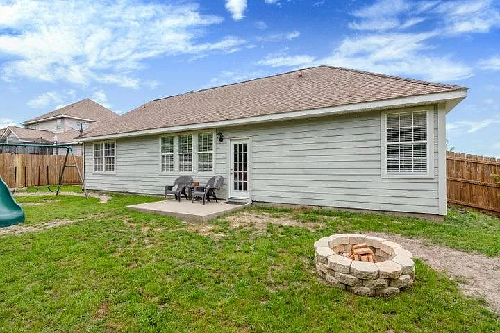 401 Peoria Blvd — Photo 26